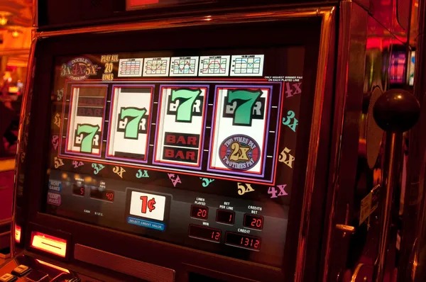 Sic Bo betting slip interface on majapahit 4d showing dice total and combination options